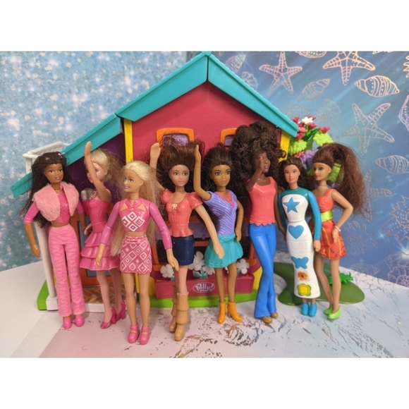 Lot of 8 Mini Barbie Happy Meal Dolls 5"